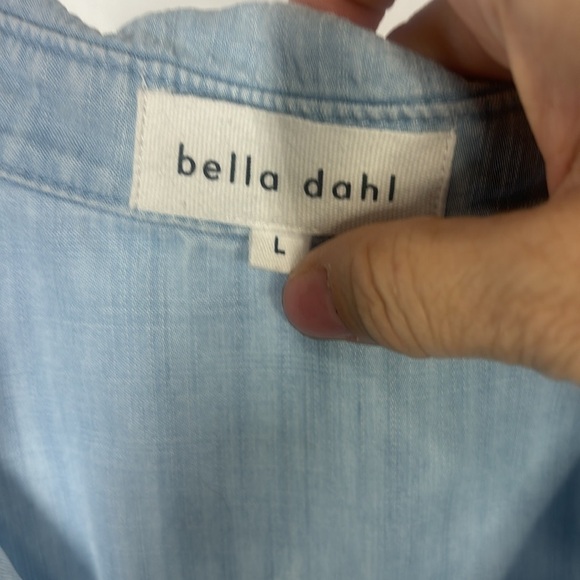 Bella Dahl light blue striped tencel sleeveless button down blouse size large - Picture 5 of 6